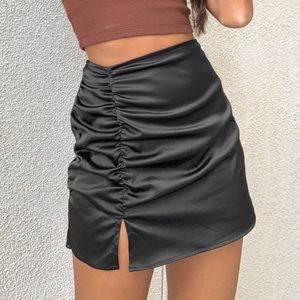 Glassons Ringo Ruched Satin Mini Skirt in black size AUS10 / US6 / MEDIUM
